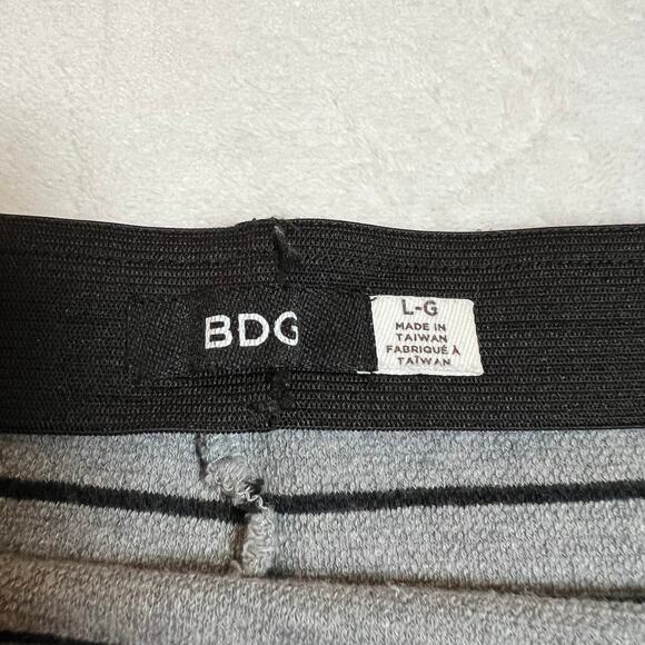 BDG Stripe Pull On Fitted Pencil Skirt Size Large Back Vent Office Corpcore - Picture 3 of 7